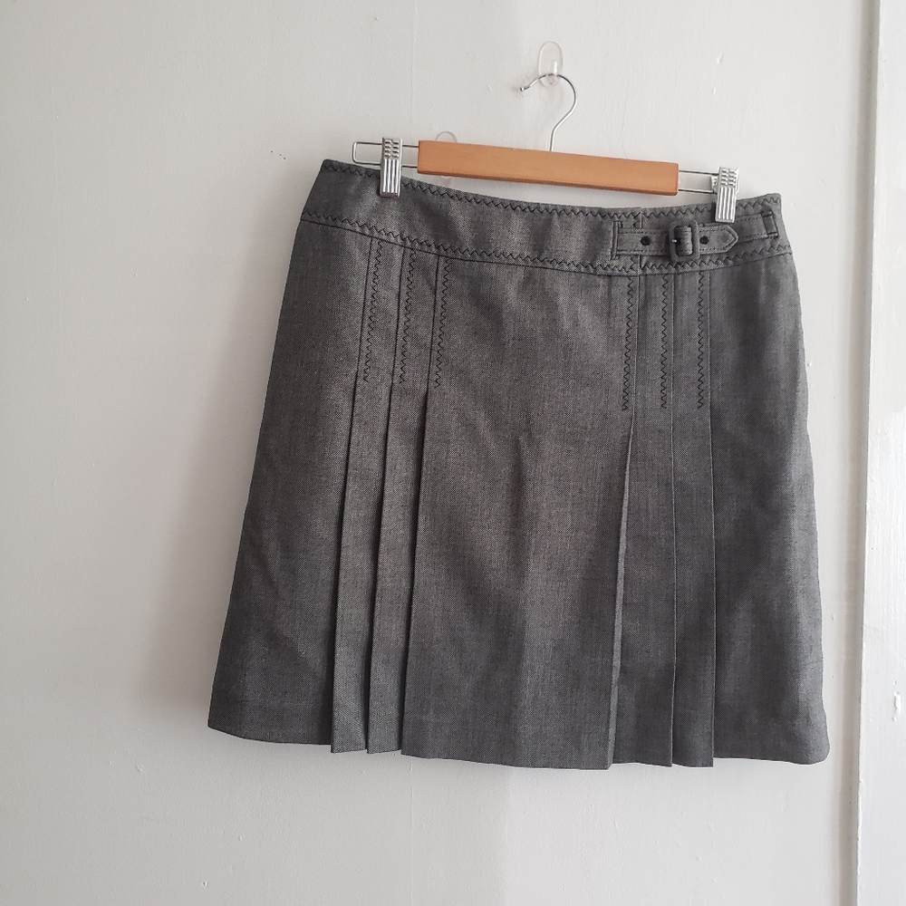 Loft mini skirt.